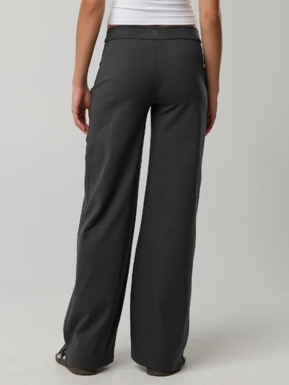 Offline by Aerie The Hugger Trouser Black Wide Leg Pants Women’s M Long Athleisu - Picture 2 of 9